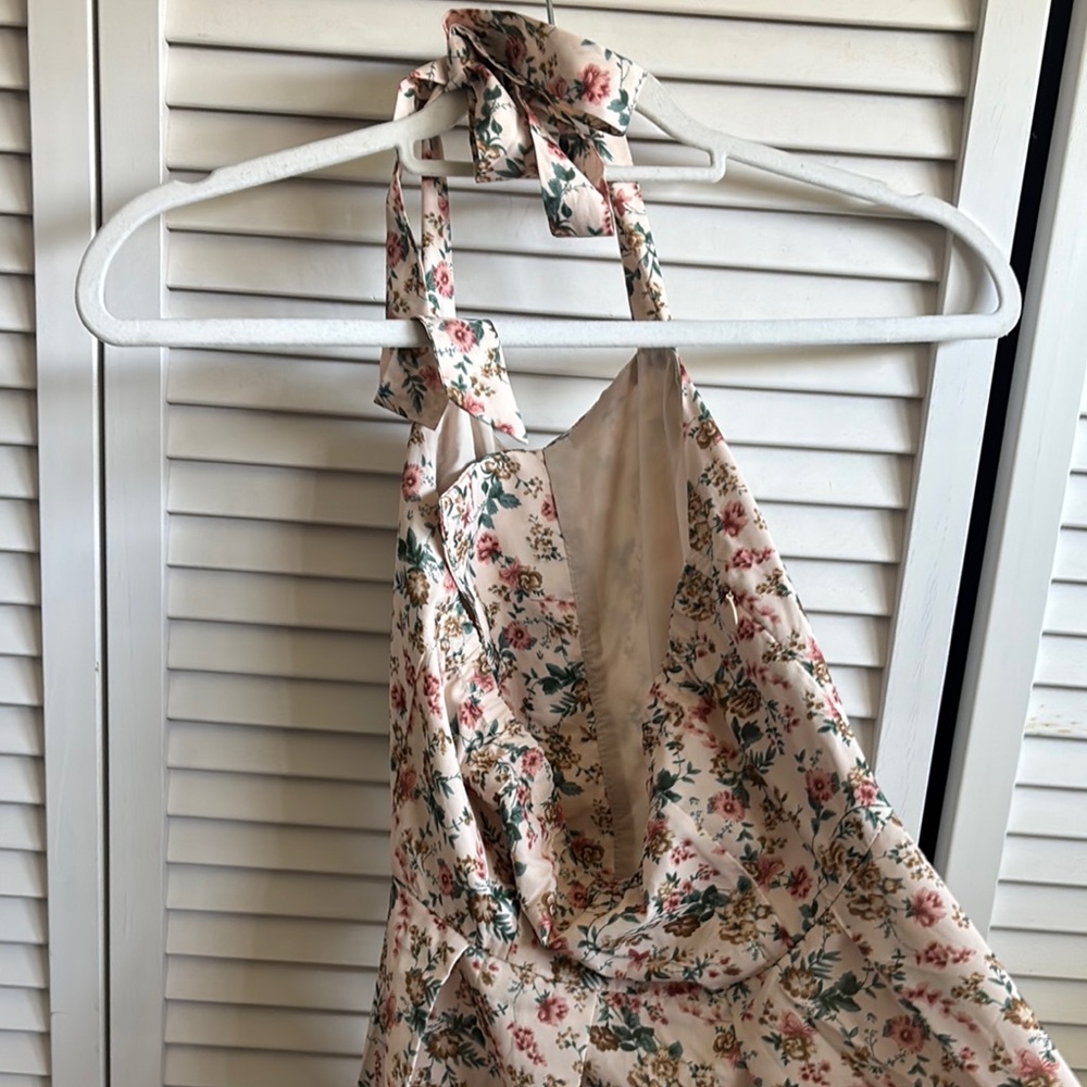 Floral Halter Maxi Dress - Picture 5 of 8
